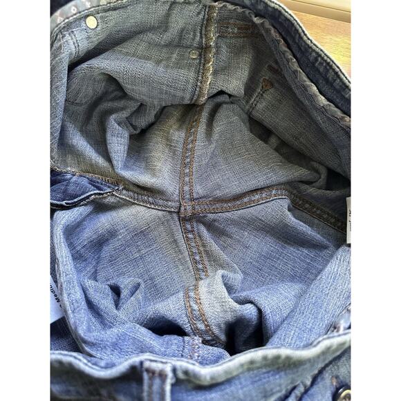 Levis 545 Women's Blue Jeans Sz 12 Boot Cut High Rise Light Wash 36x30” measured - Picture 11 of 12